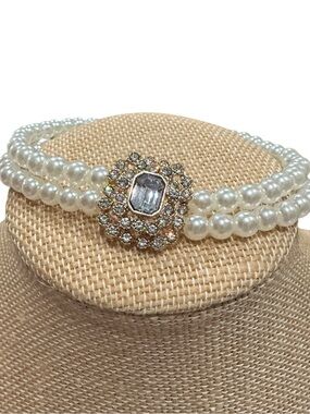 Vintage Double Strand Pearl Elastic Stretch Bracelet with Rhinestone Accent